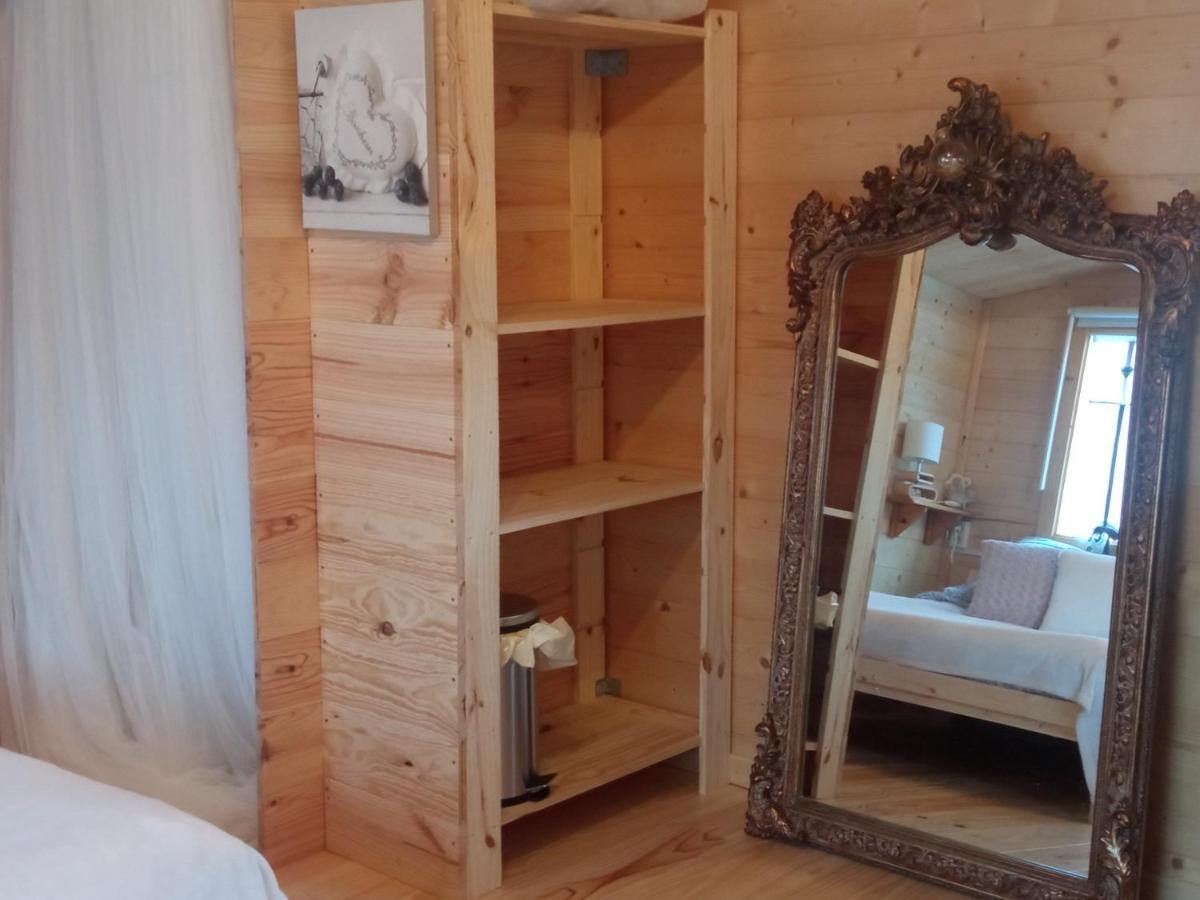 Chambre Studio Photo Chalet Sdb Partagee A Proximite Chavagne Exterior photo