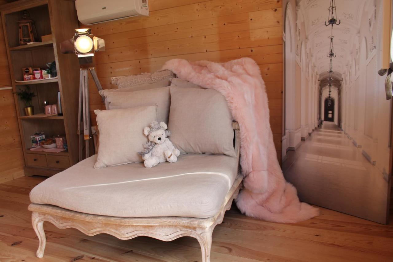 Chambre Studio Photo Chalet Sdb Partagee A Proximite Chavagne Exterior photo