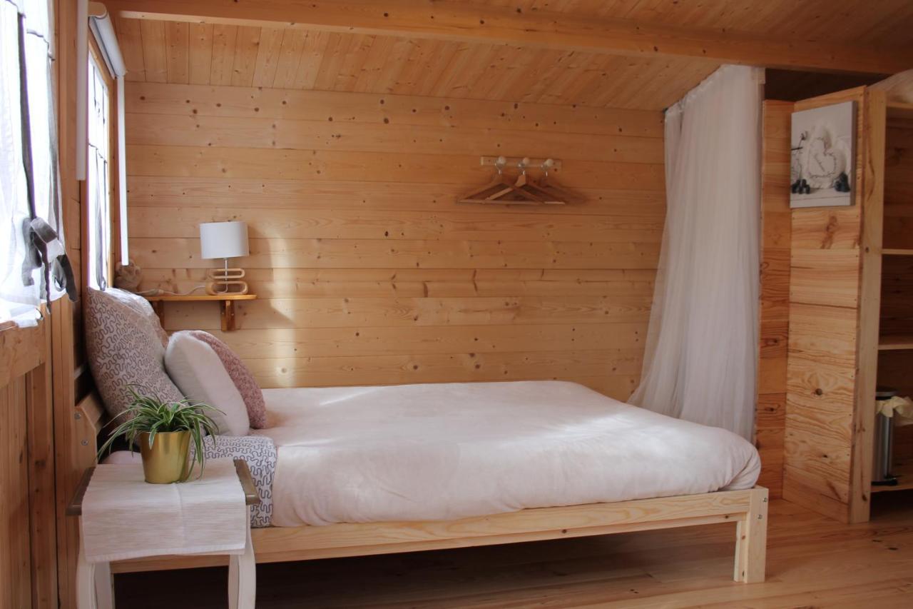 Chambre Studio Photo Chalet Sdb Partagee A Proximite Chavagne Exterior photo