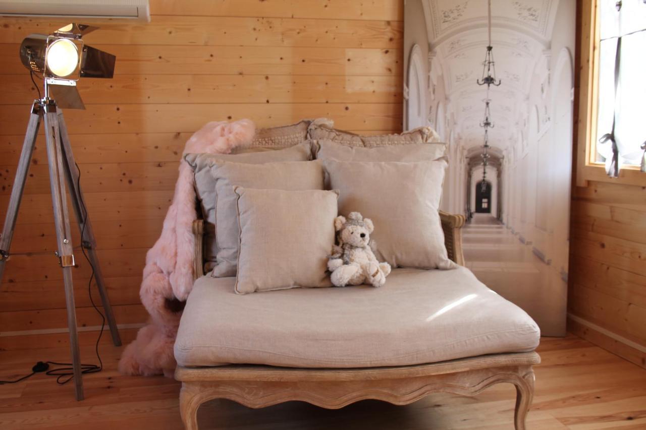 Chambre Studio Photo Chalet Sdb Partagee A Proximite Chavagne Exterior photo